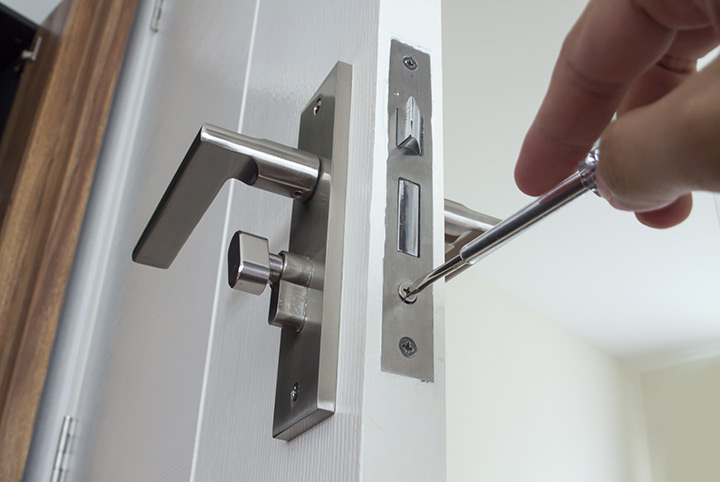 Our local locksmiths are able to repair and install door locks for properties in Finchley and the local area.